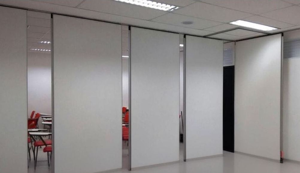 Divisórias Articuladas e acústicas